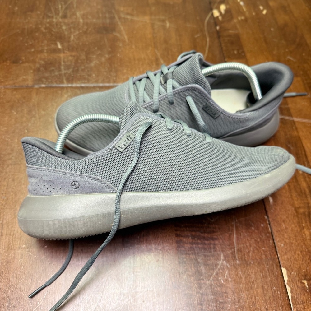 Kizik Madrid Eco Sneaker Mens 10.5 Grey Hands Free Slip On DMADGT03-1D - Picture 2 of 9